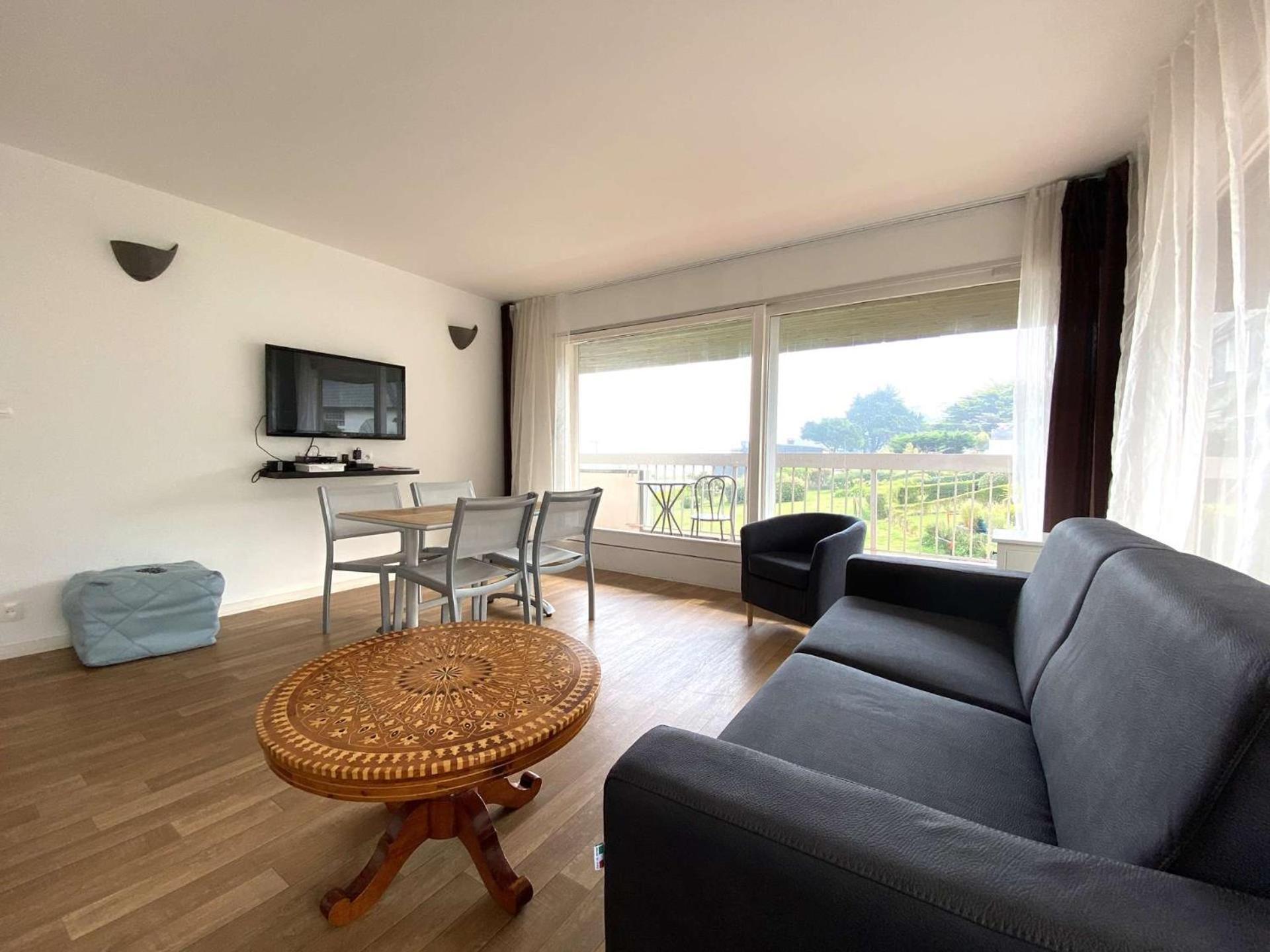 Appartement Vue Sur Mer Avec Terrasse, Plage De Trestraou A Perros-Guirec - Ref 861 Eksteriør bilde